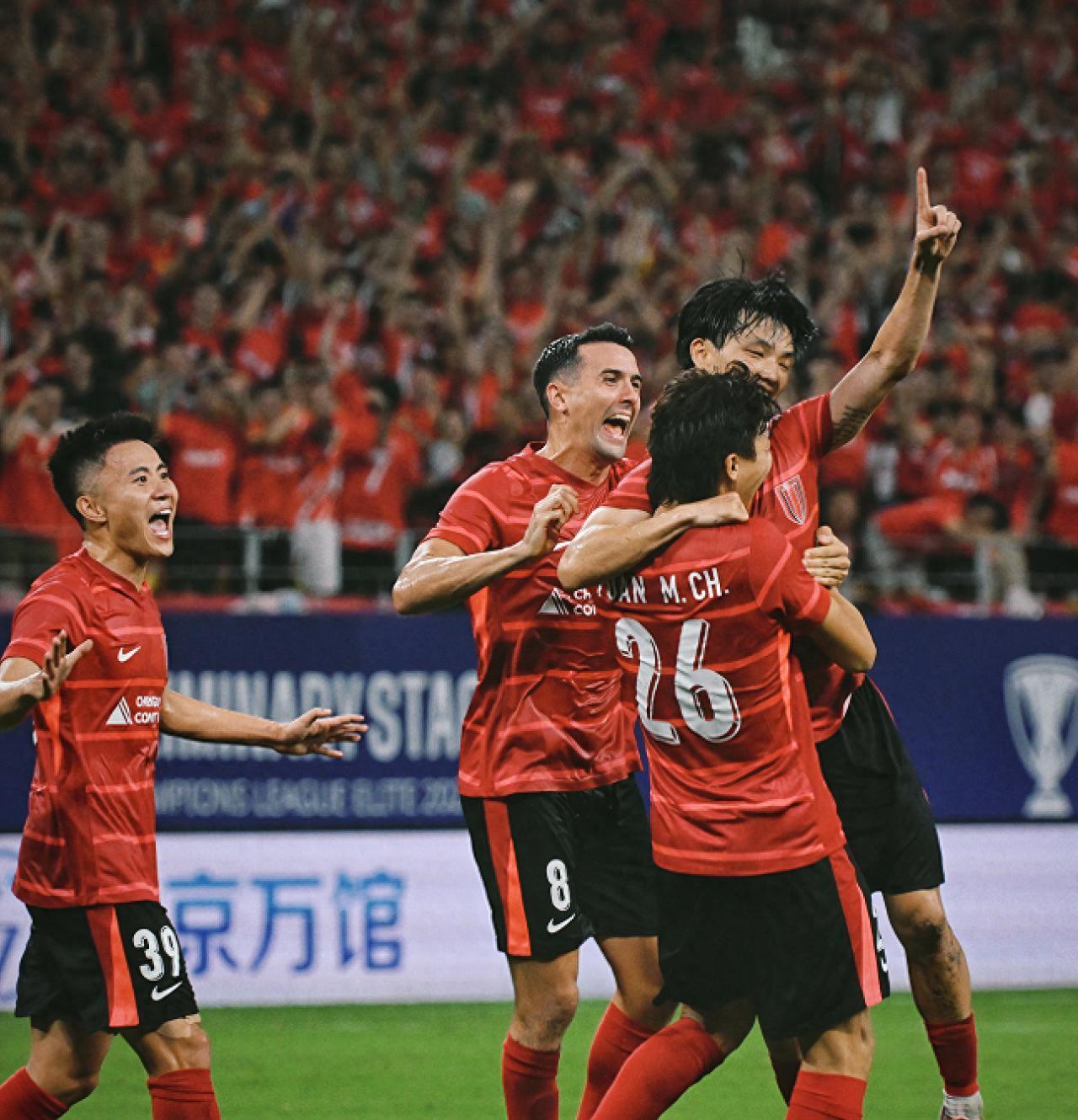 包含成都蓉城国际比赛日外线爆发，志在全明星赛名次提升，话题不断，球探报告显示潜力的词条