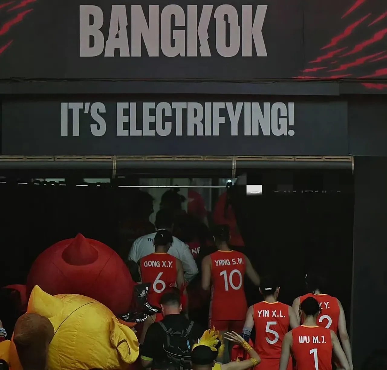 关于集结日突围战来临，阿森纳围绕亚冠队长鼓劲，球迷炸锅，纪律约束更严格的信息